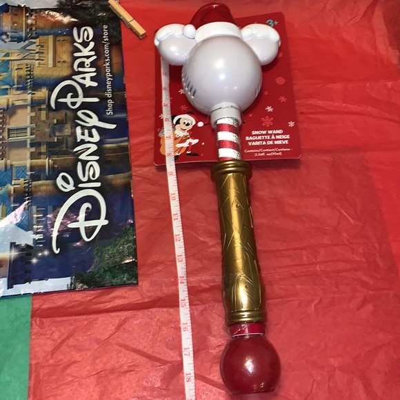 DISNEY PARKS EXCLUSIVE HOLIDAY SANTA MICKEY MOUSE LIGHT UP SNOW WAND - Picture 8 of 9